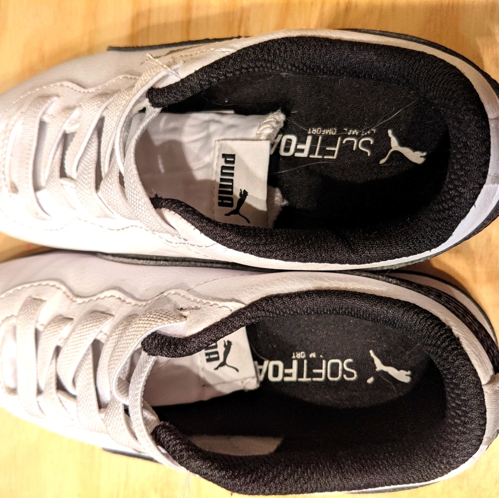White puma kids shoes